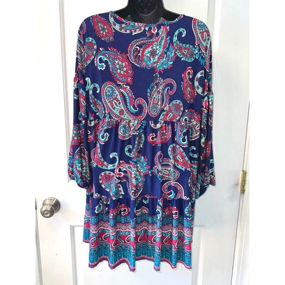 Boutique babydoll style tunic top with paisley print - Picture 3 of 4